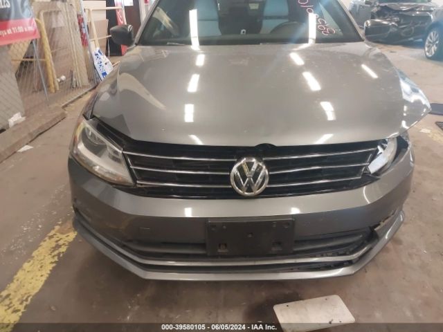 3VWD17AJ2GM272214 Volkswagen Jetta 1.8t Sport