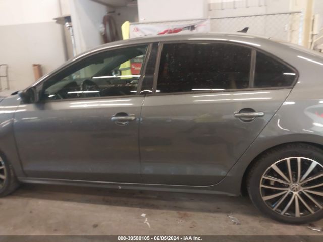3VWD17AJ2GM272214 Volkswagen Jetta 1.8t Sport