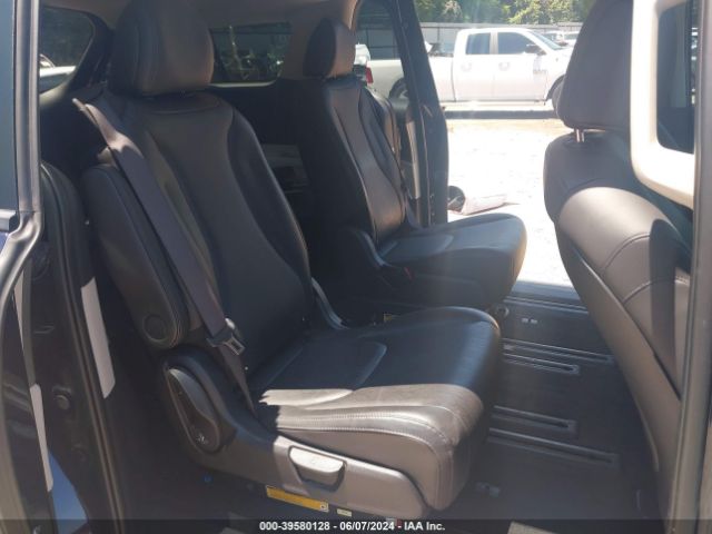 KNDNB4H34P6224143 KIA Carnival Mpv Lx Seat Package