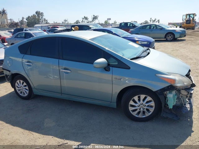 Toyota PRIUS PLUG-IN 2014 JTDKN3DP5E3055018 Image 14