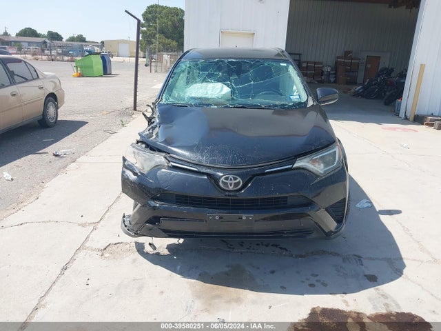Toyota RAV4 LE 2017 2T3ZFREV7HW394389 Image 11