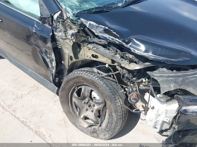 Toyota RAV4 LE 2017 2T3ZFREV7HW394389 Image 6