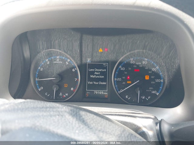 Toyota RAV4 LE 2017 2T3ZFREV7HW394389 Image 7
