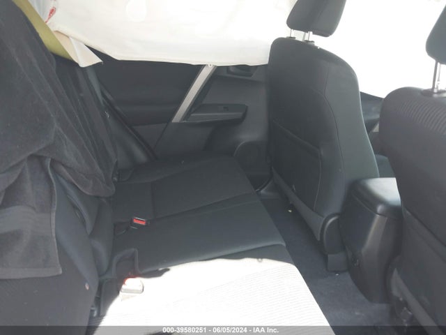 Toyota RAV4 LE 2017 2T3ZFREV7HW394389 Image 8