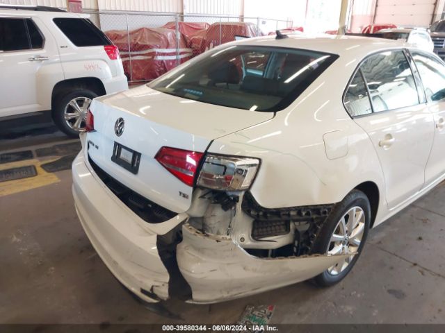 3VWB17AJ4FM307986 Volkswagen Jetta 1.8t Se
