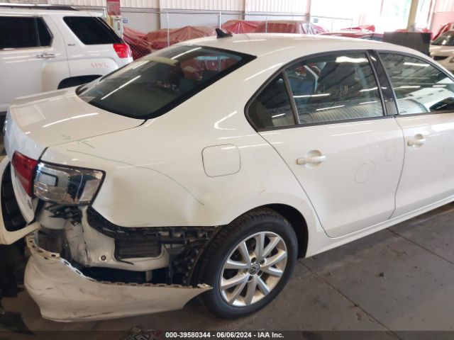 3VWB17AJ4FM307986 Volkswagen Jetta 1.8t Se