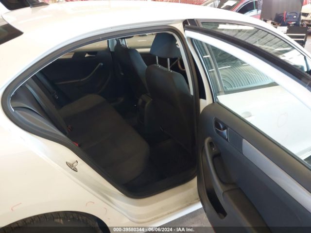 3VWB17AJ4FM307986 Volkswagen Jetta 1.8t Se
