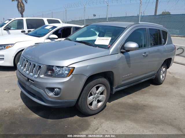 1C4NJCEB0HD182334 Jeep Compass Latitude Fwd