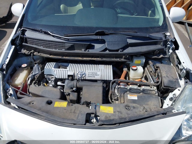 Toyota Prius V Three 2014 JTDZN3EU2EJ012917 Image 10
