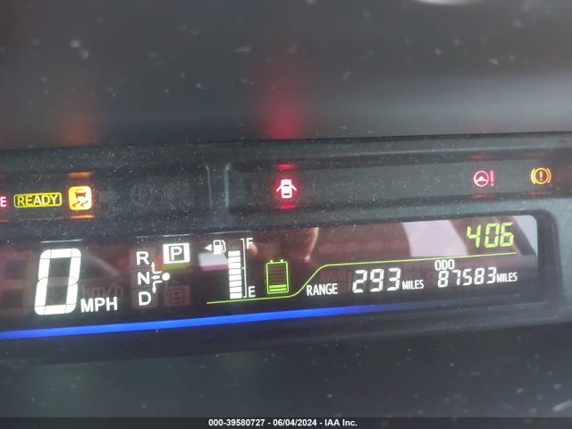 Toyota Prius V Three 2014 JTDZN3EU2EJ012917 Image 7