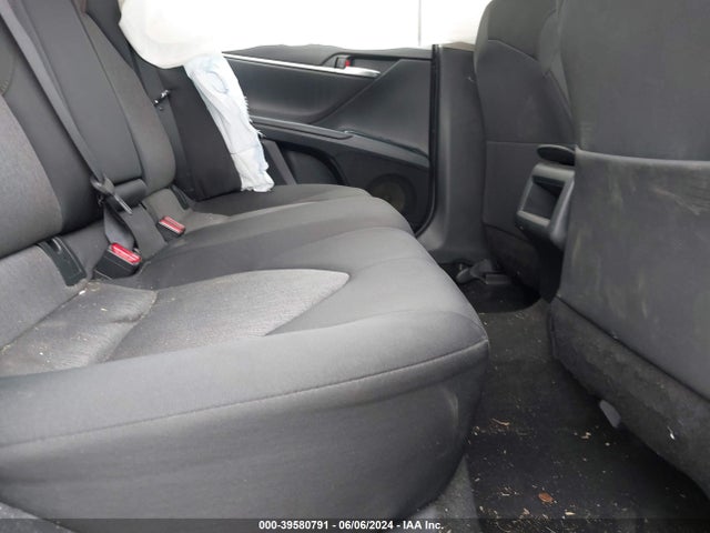 Toyota CAMRY LE 2018 JTNB11HK9J3026710 Image 8