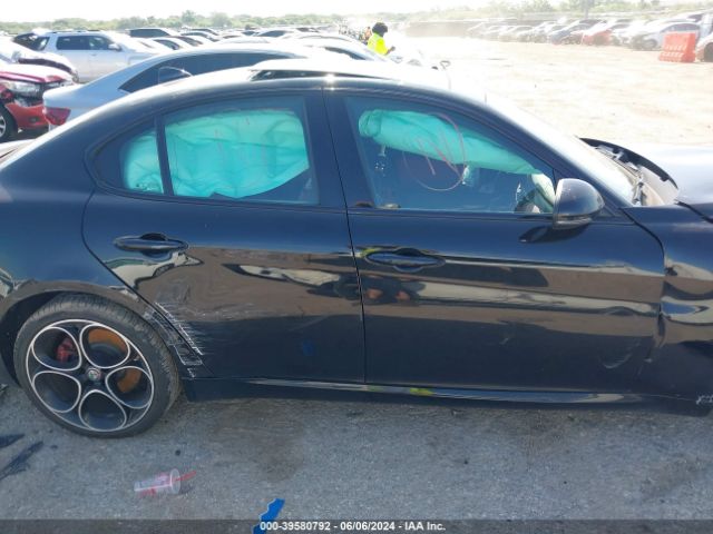 ZARFAMBN1K7607922 Alfa Romeo Giulia Ti Sport Rwd