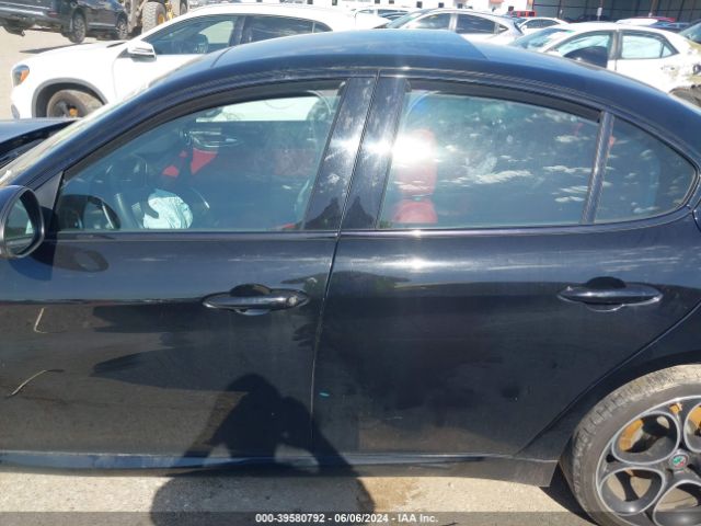 ZARFAMBN1K7607922 Alfa Romeo Giulia Ti Sport Rwd