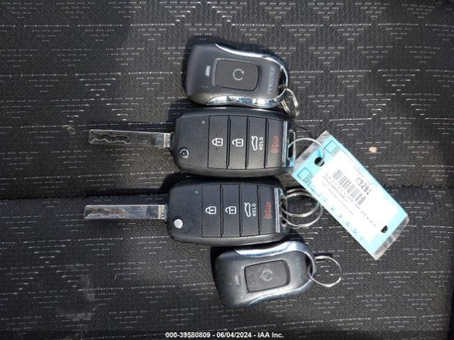 3KPA25AB8KE209072 KIA Rio 5-door S
