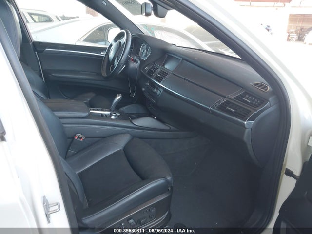 5YMGZ0C5XE0C40752 BMW X6 M