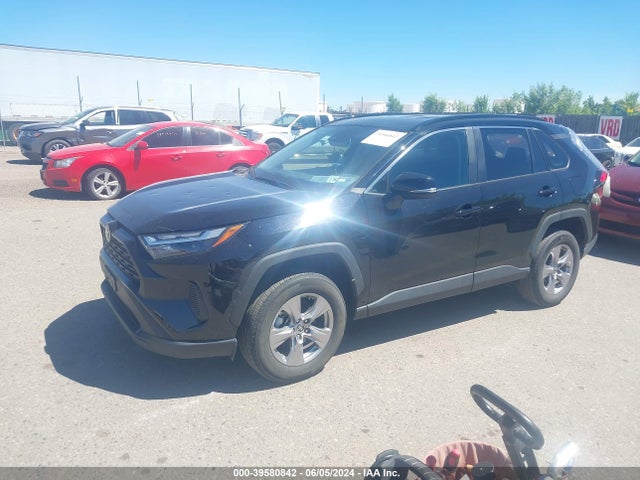 Toyota Rav4 Xle 2023 2T3W1RFV1PW278653 Image 2