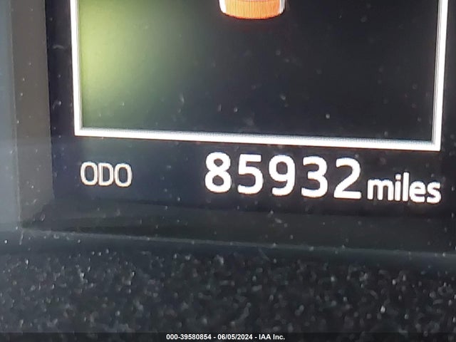 Toyota COROLLA SE 2018 2T1BURHE7JC063086 Image 14