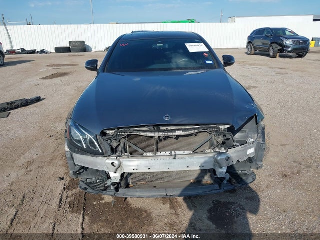 WDDZF4JB6JA320020 Mercedes-Benz E 300
