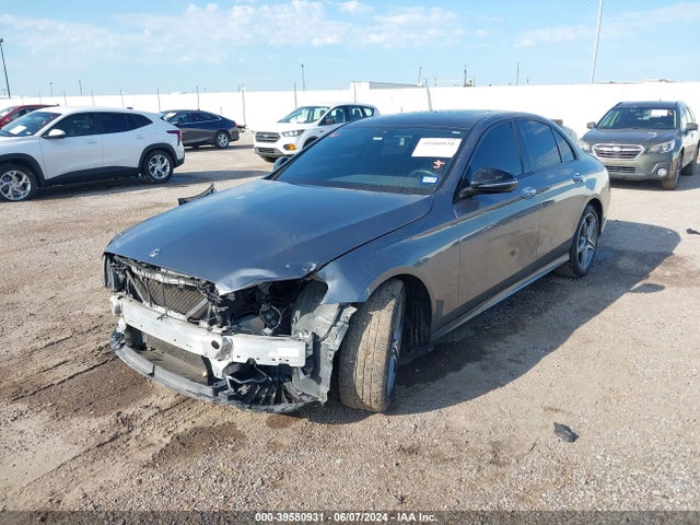 WDDZF4JB6JA320020 Mercedes-Benz E 300