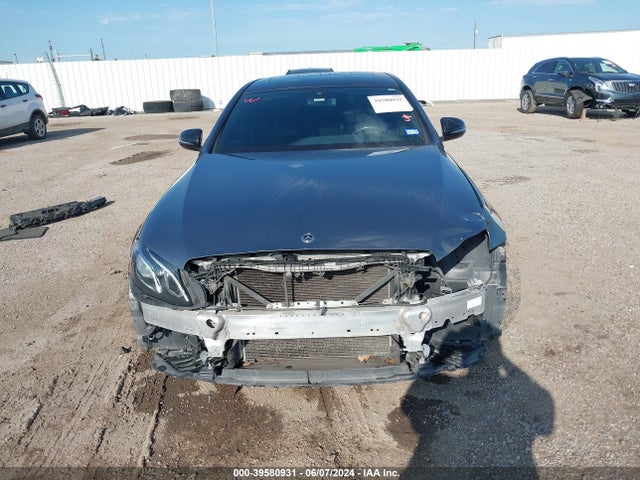WDDZF4JB6JA320020 Mercedes-Benz E 300