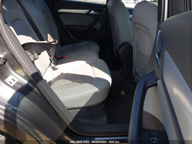 WA1ECCFSXJR017287 Audi Q3 2.0t Premium/2.0t Sport Premium