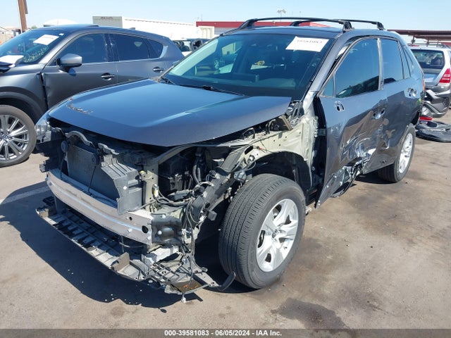 Toyota RAV4 LE 2019 2T3H1RFV8KW057584 Image 2