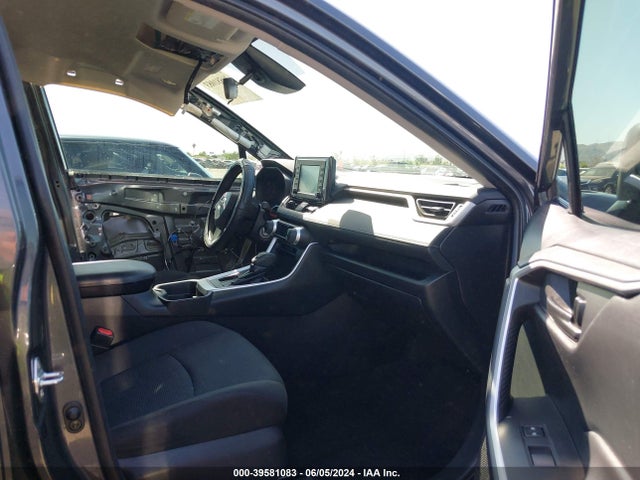 Toyota RAV4 LE 2019 2T3H1RFV8KW057584 Image 5