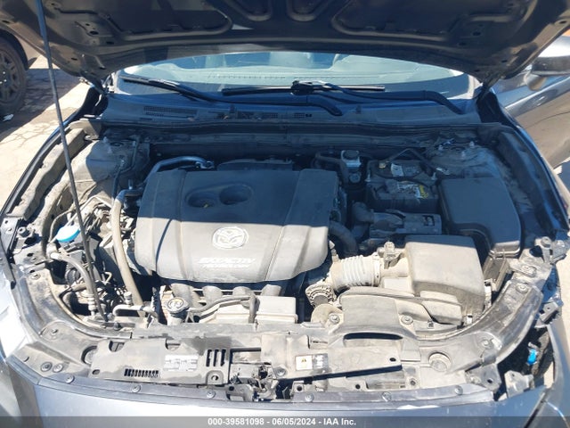 3MZBN1U70JM263124 Mazda Mazda3 Sport