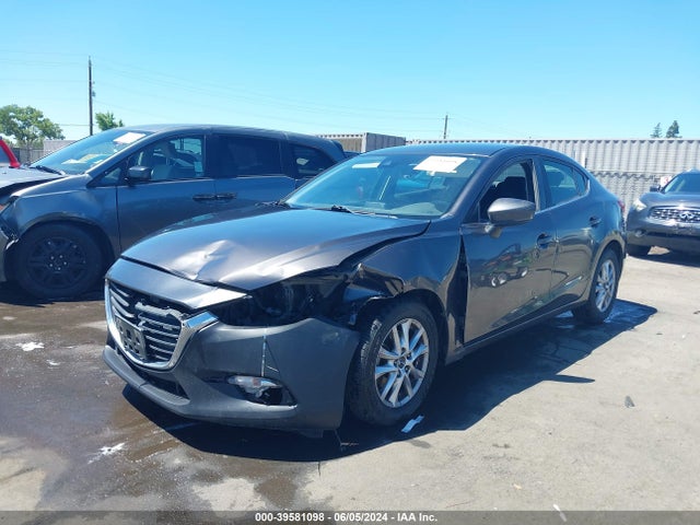 3MZBN1U70JM263124 Mazda Mazda3 Sport