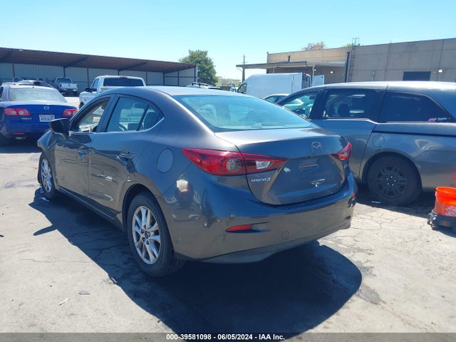 3MZBN1U70JM263124 Mazda Mazda3 Sport