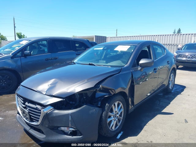 3MZBN1U70JM263124 Mazda Mazda3 Sport