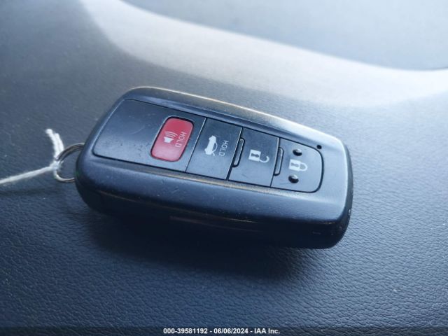 JTDHPRAE9LJ050570 Toyota COROLLA LE