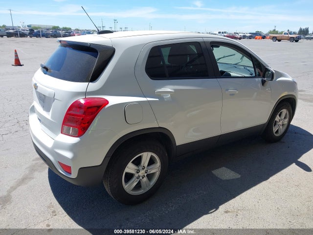 Chevrolet Trax Fwd Ls 2022 KL7CJKSM3NB545740 Image 4