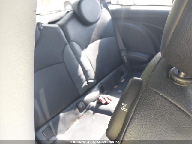 2007 MINI COOPER WMWMF33577TT58226 Photo 7