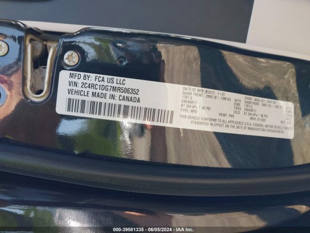 2C4RC1DG7MR506352 Chrysler Voyager Lxi