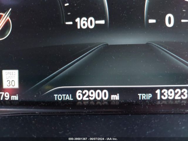 5UXTR7C56KLF31239 BMW X3 Sdrive30i