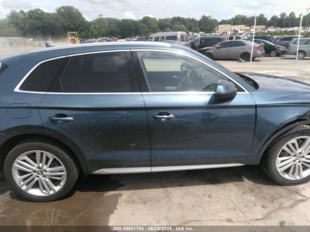 WA1CNAFY3J2167888 Audi Q5 2.0t Premium/2.0t Tech Premium