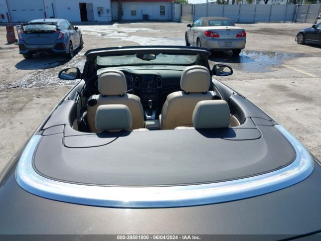 W04WT3N51GG025864 Buick Cascada Premium