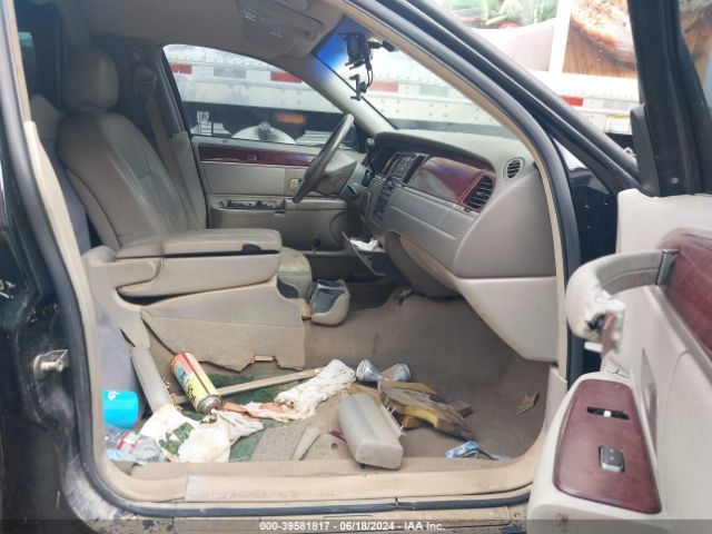 2004 LINCOLN TOWN CAR 1L1FM81W74Y622728 Photo 4