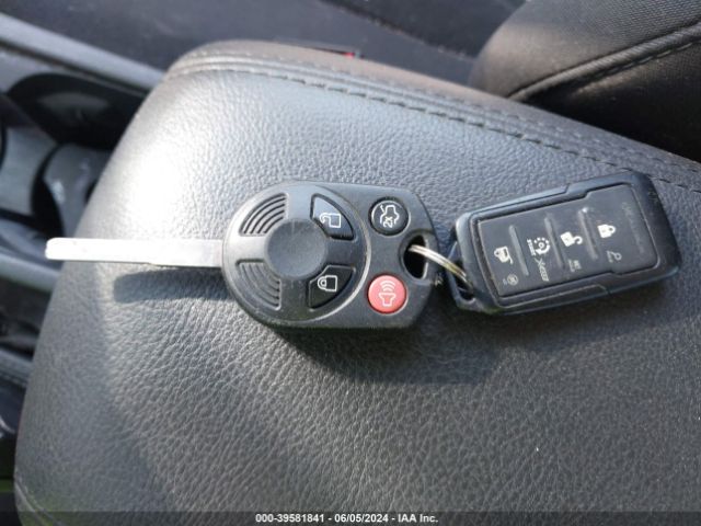 1FADP3F2XGL406454 Ford FOCUS SE