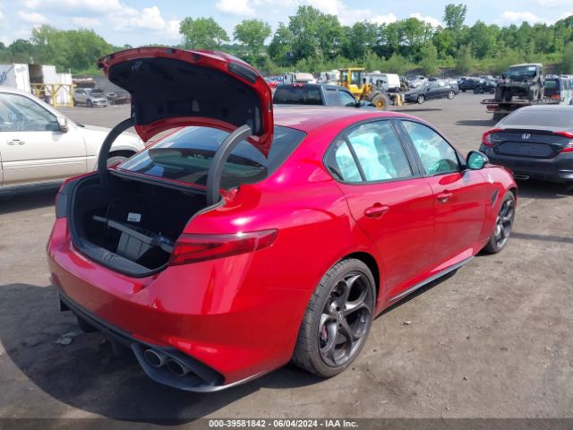 ZARFAMEVXN7656133 Alfa Romeo Giulia Quadrifoglio Rwd