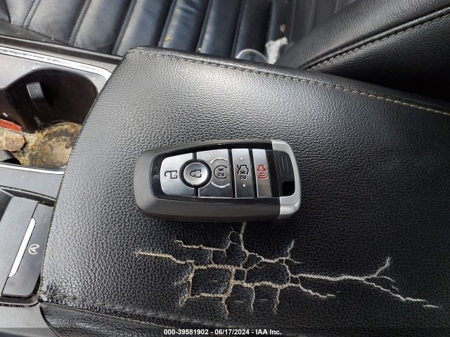 3FA6P0HD9HR396329 Ford FUSION SE