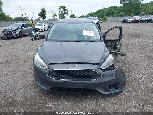 Ford FOCUS SE 2017 1FADP3F25HL228860 Image 12