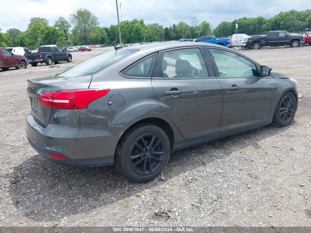 Ford FOCUS SE 2017 1FADP3F25HL228860 Image 4