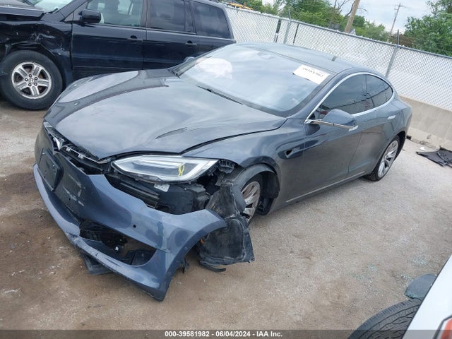 Tesla Model S 60/70/75/85 2016 5YJSA1E12GF151768 Image 2