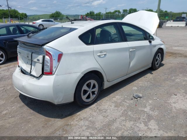 JTDKN3DU9E1823181 Toyota Prius Two