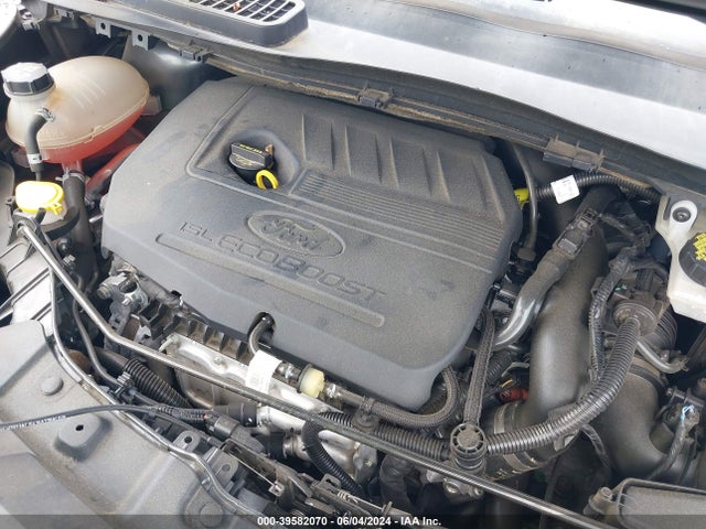 1FMCU0HD4JUB60459 Ford ESCAPE SEL