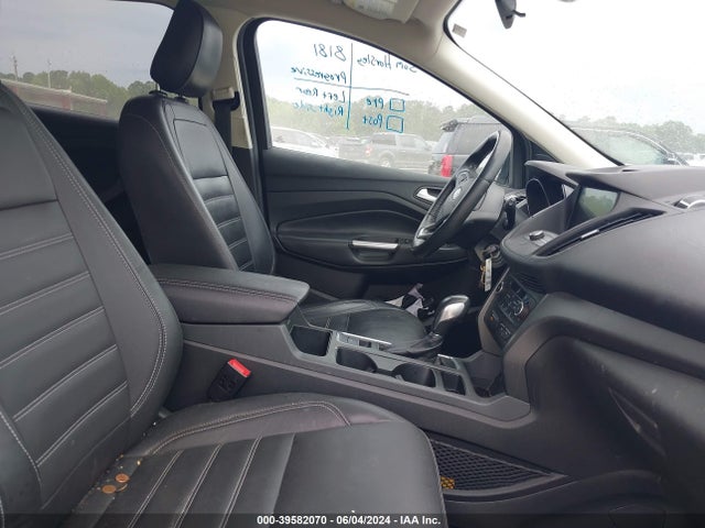 1FMCU0HD4JUB60459 Ford ESCAPE SEL