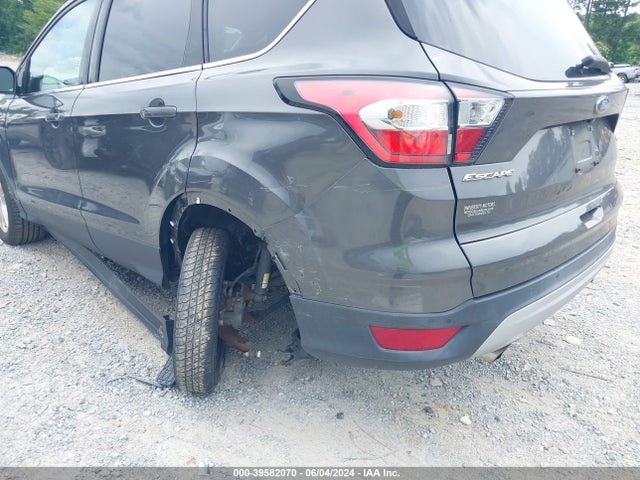 1FMCU0HD4JUB60459 Ford ESCAPE SEL