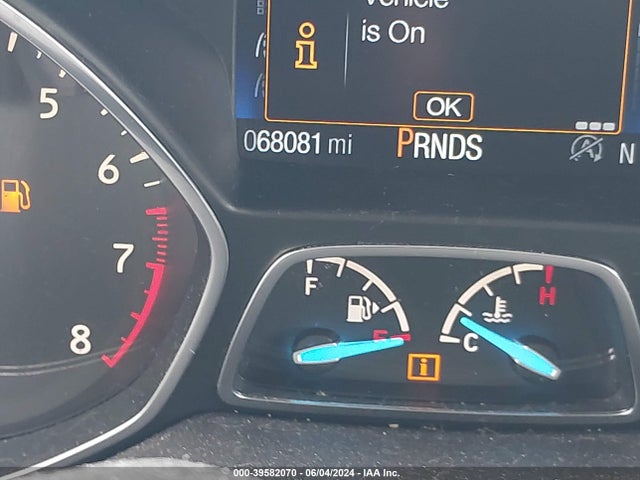 1FMCU0HD4JUB60459 Ford ESCAPE SEL